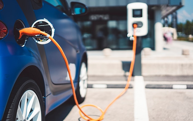 Pertes de charge dans les voitures électriques : jusqu'à 30 % sur les  prises domestiques