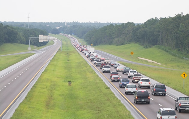 Highway with traffic leaving an area
